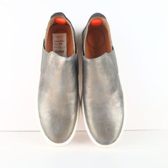 Gentle Souls By Kenneth Cole Rosette Slip-On Sneaker Size 9.5 M Pewter Metallic - Picture 3 of 10
